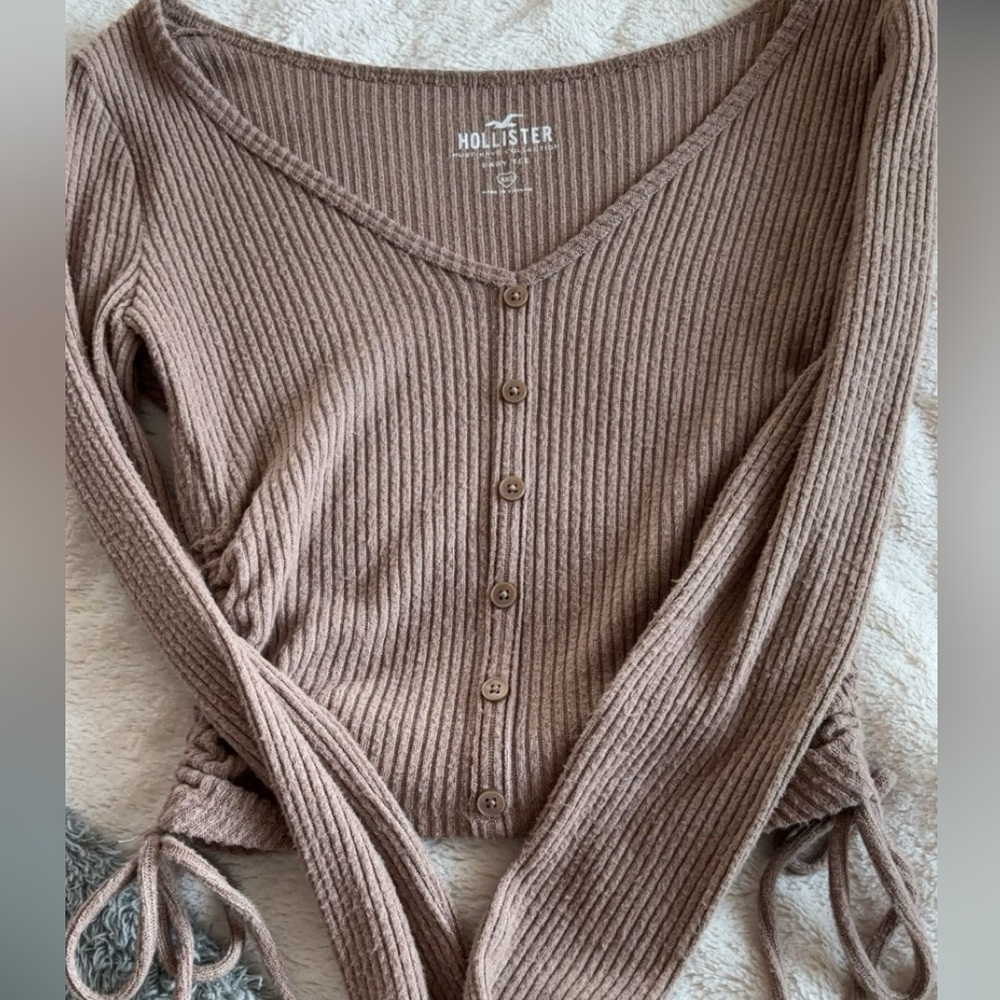 Hollister brown button down with ties